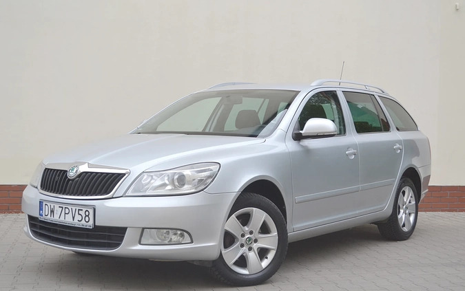 Skoda Octavia cena 17900 przebieg: 374800, rok produkcji 2011 z Gołańcz małe 277